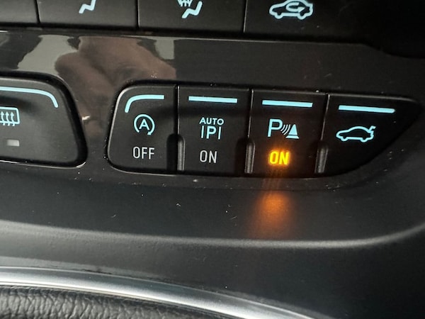 Used Ford Kuga 2016 for sale - 76139907: Photo 20