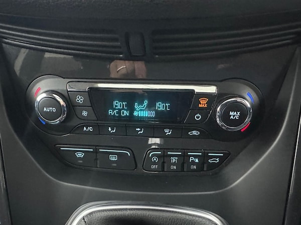 Used Ford Kuga 2016 for sale - 76139907: Photo 31