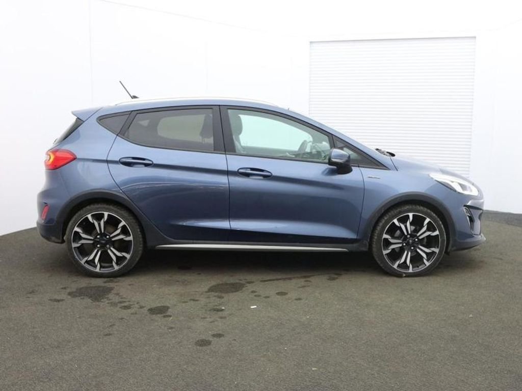 Used Ford Fiesta 2021 for sale - 78074125: Photo 2