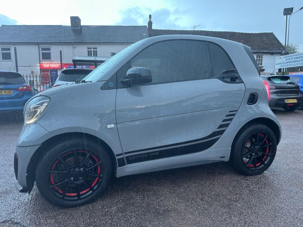 Used smart fortwo 2020 for sale - 76338633: Photo 2