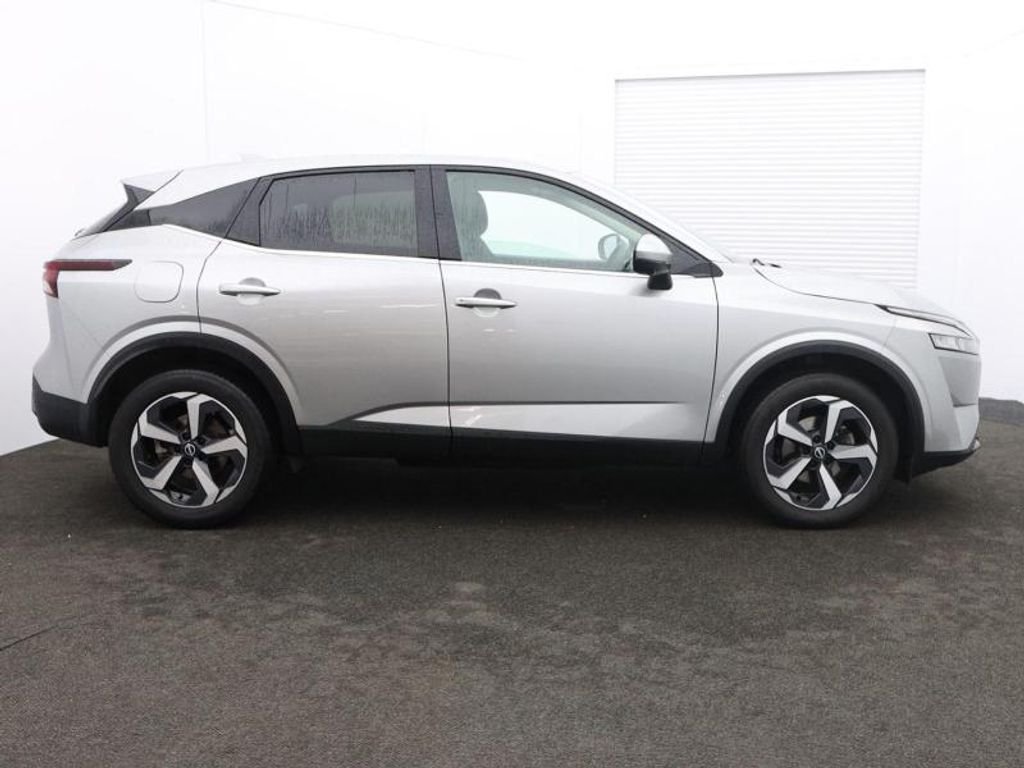 Used Nissan Qashqai 2022 for sale - 76610296: Photo 2