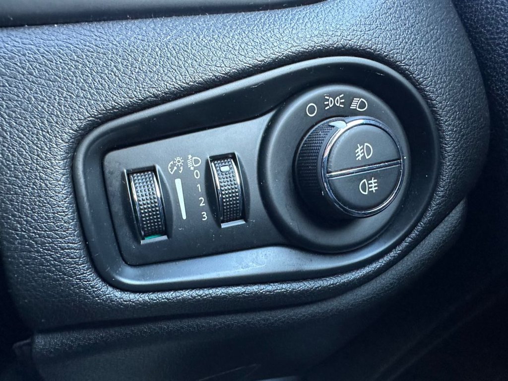 Used Jeep Renegade 2016 for sale - 75875445: Photo 45