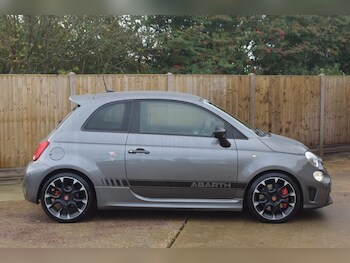 Used Abarth 595 2017 for sale - 76564656: Photo