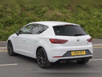 Used SEAT Leon 2019 for sale - 75489332: Photo