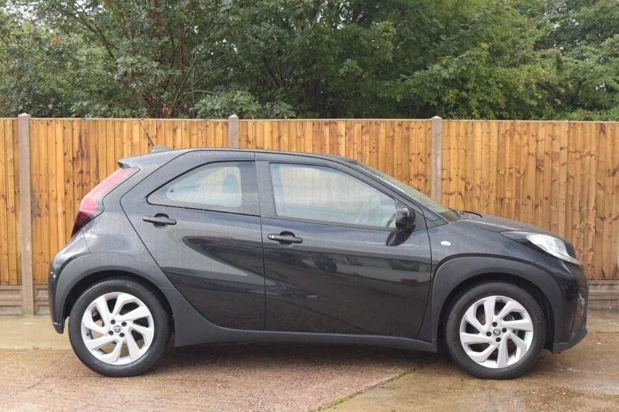 Used Toyota Aygo X 2023 for sale - 75908548: Photo 3