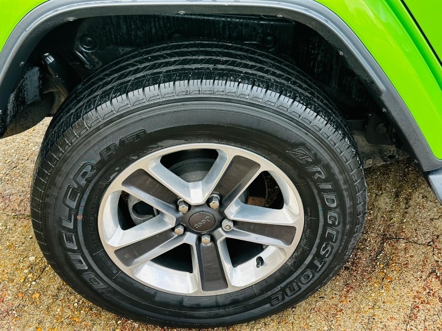 Used Jeep Wrangler for sale - 76510559: Photo 2