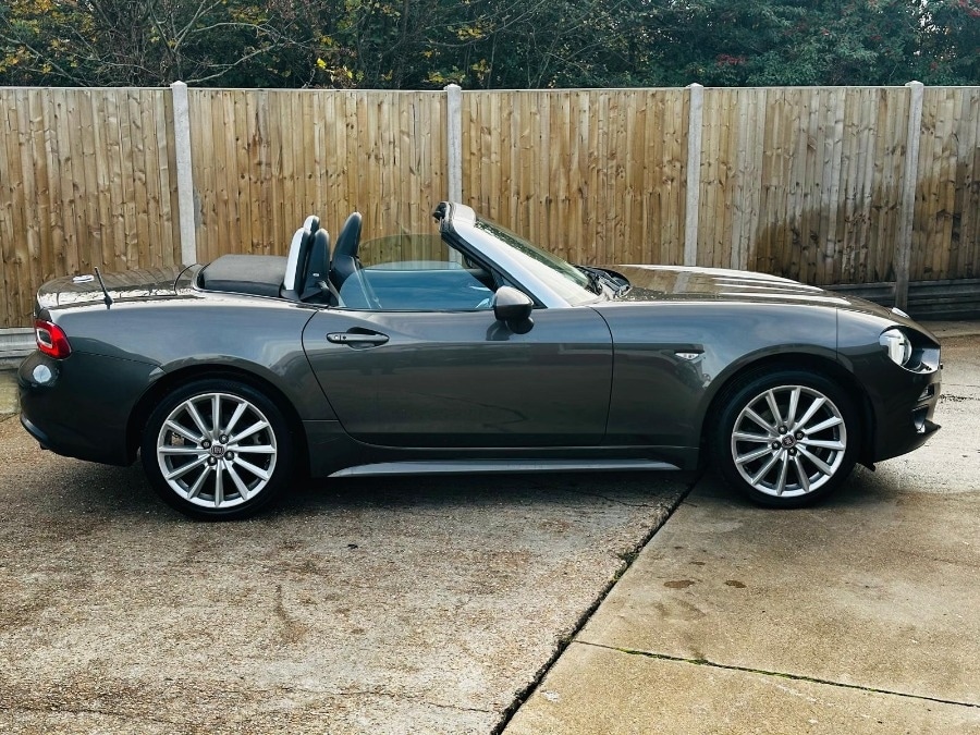 Used Fiat 124 Spider 2018 for sale - 76502778: Photo 3