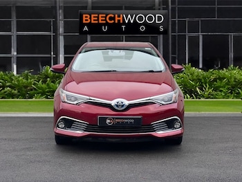 Used Toyota Auris 2017 for sale - 77110391: Photo