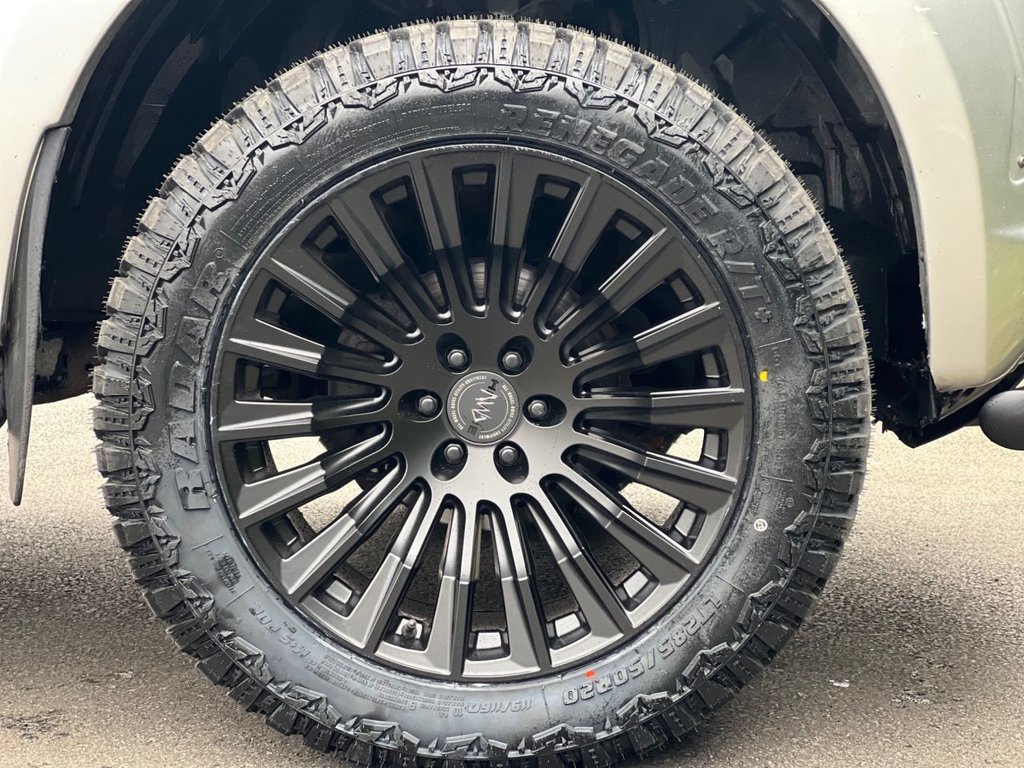 Used Nissan Navara 2017 for sale - 77680267: Photo 9