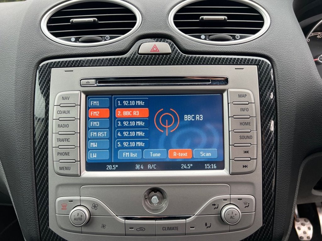 Used Ford Focus 2010 for sale - 76840905: Photo 21