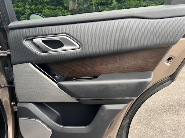 Used Land Rover Range Rover Velar 2018 for sale - 76223424: Photo 16