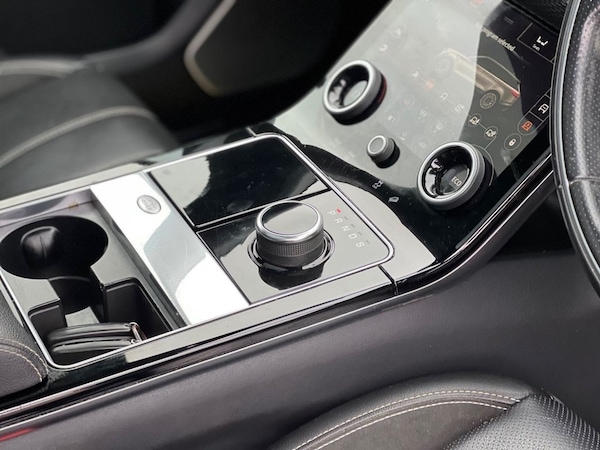Used Land Rover Range Rover Velar 2018 for sale - 76223424: Photo 27