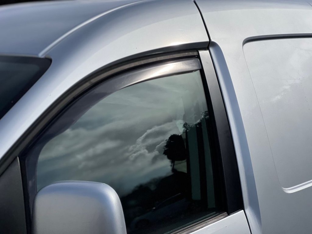 Used Volkswagen Caddy Maxi 2015 for sale - 77880051: Photo 21