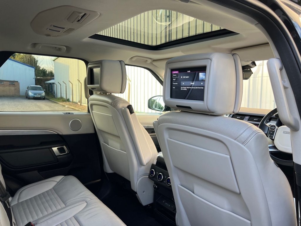 Used Land Rover Discovery 2017 for sale - 76655271: Photo 11