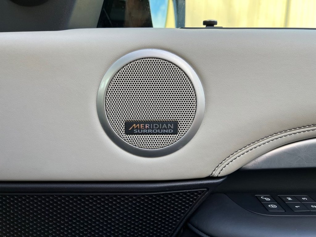 Used Land Rover Discovery 2017 for sale - 76655271: Photo 15