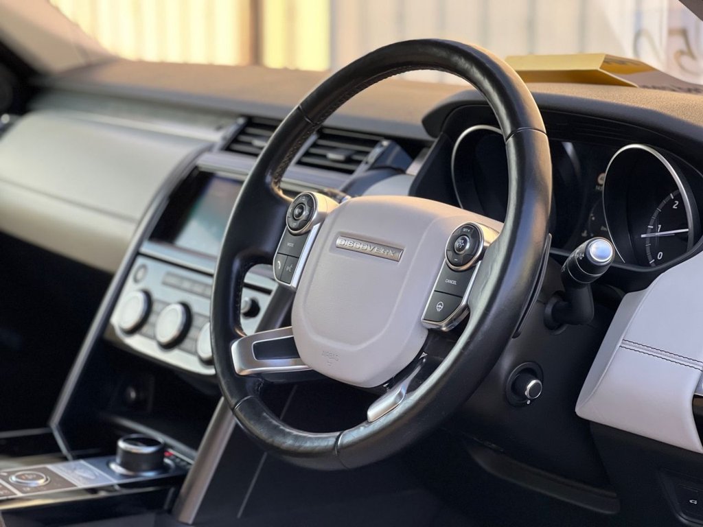 Used Land Rover Discovery 2017 for sale - 76655271: Photo 16