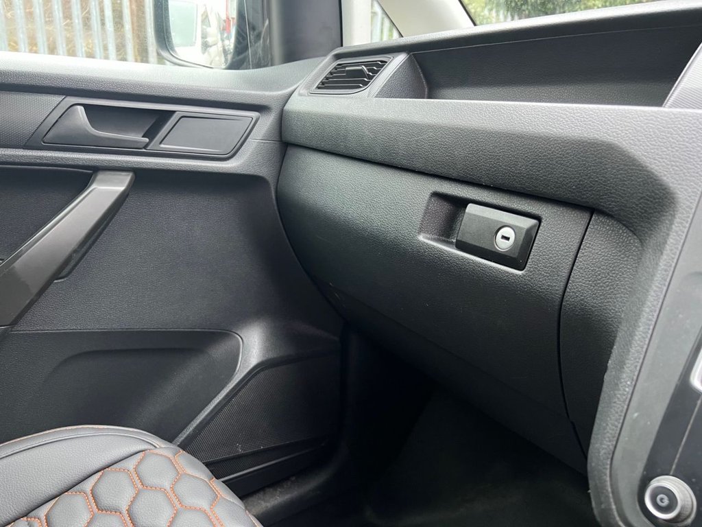 Used Volkswagen Caddy 2018 for sale - 77394371: Photo 18