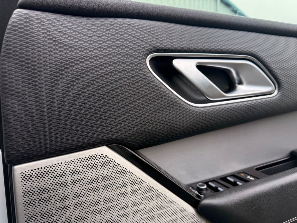 Used Land Rover Range Rover Velar 2021 for sale - 77384461: Photo 30