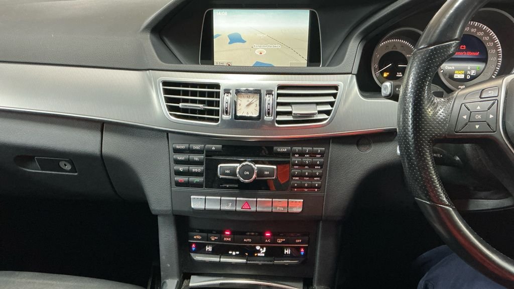 Used Mercedes-Benz E Class 2014 for sale - 77227508: Photo 10