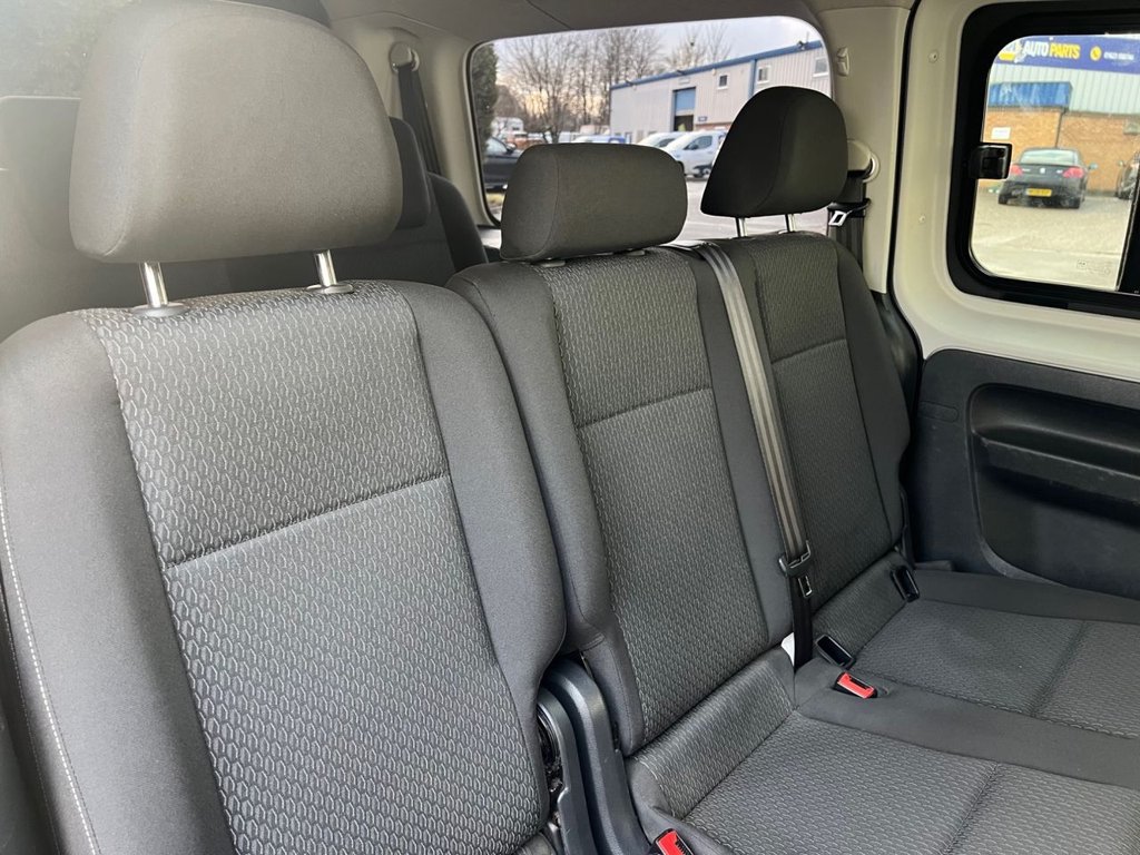 Used Volkswagen Caddy Maxi Life 2017 for sale - 76923284: Photo 13