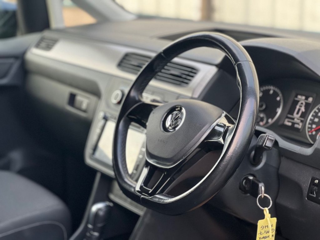 Used Volkswagen Caddy Maxi Life 2017 for sale - 76923284: Photo 17