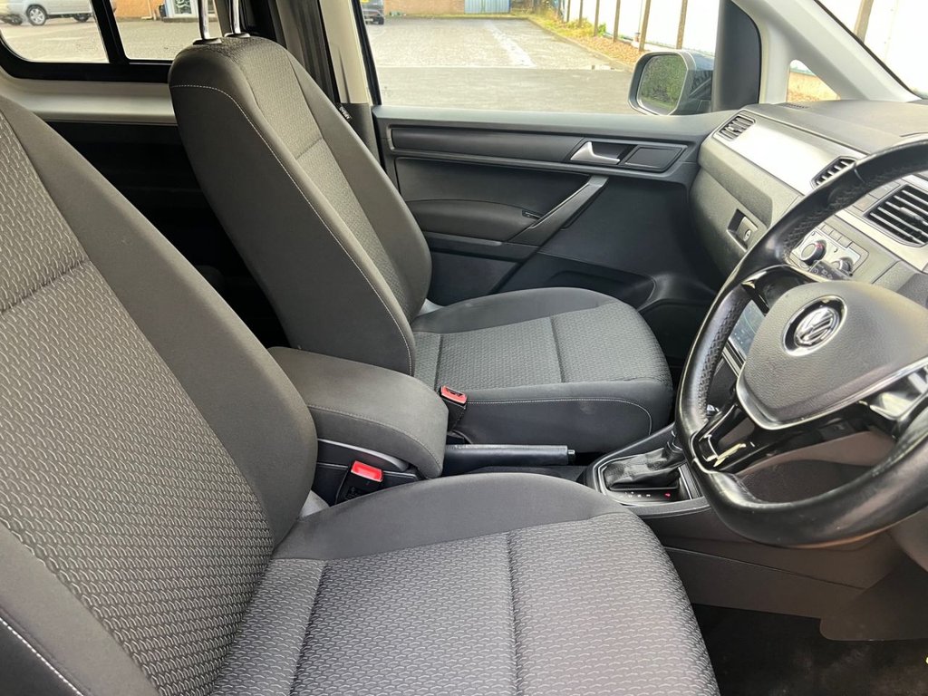 Used Volkswagen Caddy Maxi Life 2017 for sale - 76923284: Photo 18