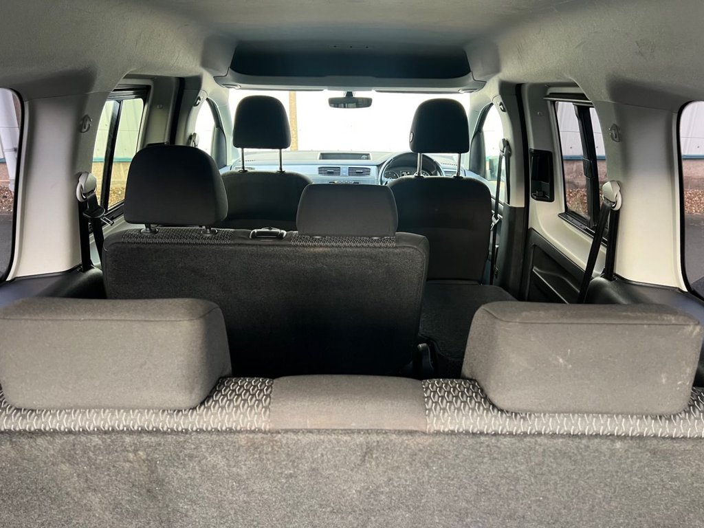 Used Volkswagen Caddy Maxi Life 2017 for sale - 76923284: Photo 25