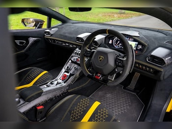 Used Lamborghini Huracan 2017 for sale - 78955347: Photo