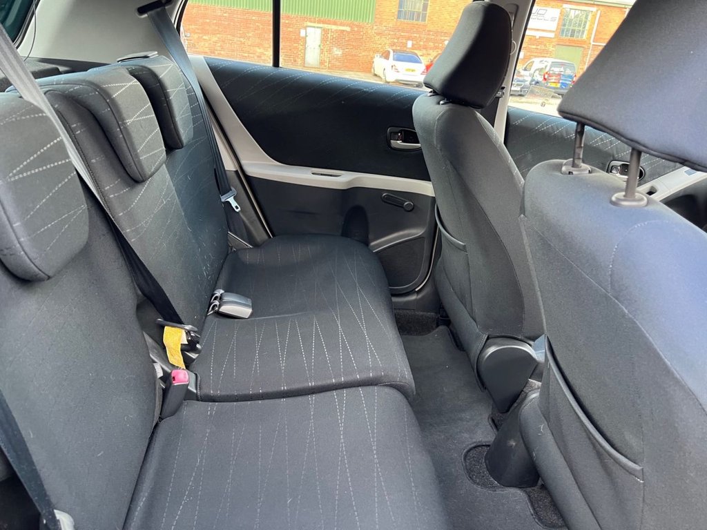 Used Toyota Yaris 2006 for sale - 76710809: Photo 18