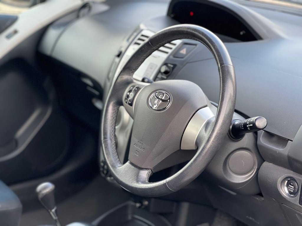 Used Toyota Yaris 2006 for sale - 76710809: Photo 9