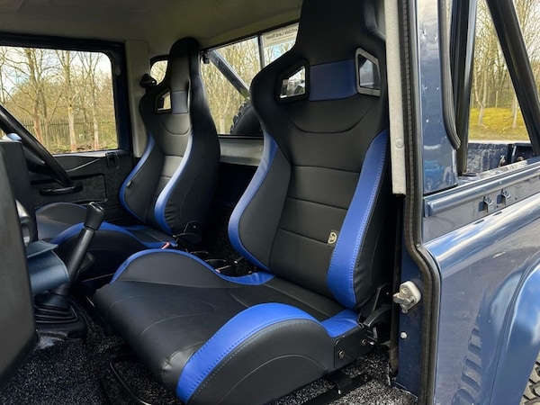 Used Land Rover Defender 2011 for sale - 73990060: Photo 16
