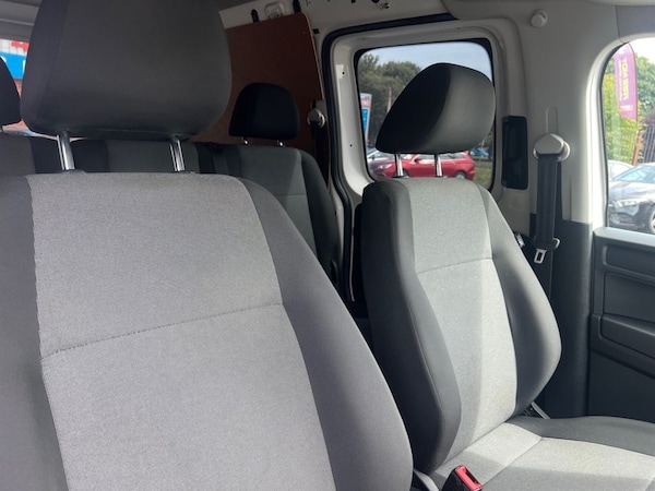 Used Volkswagen Caddy Maxi 2020 for sale - 76235960: Photo 30