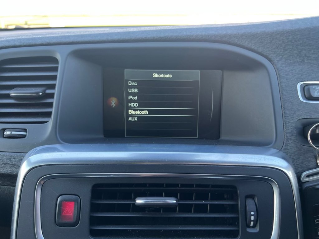 Used Volvo V60 2014 for sale - 77301894: Photo 24