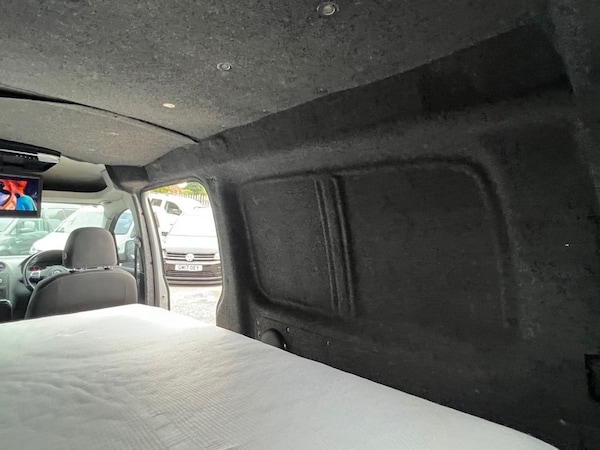 Used Volkswagen Caddy Maxi 2013 for sale - 74091847: Photo 31