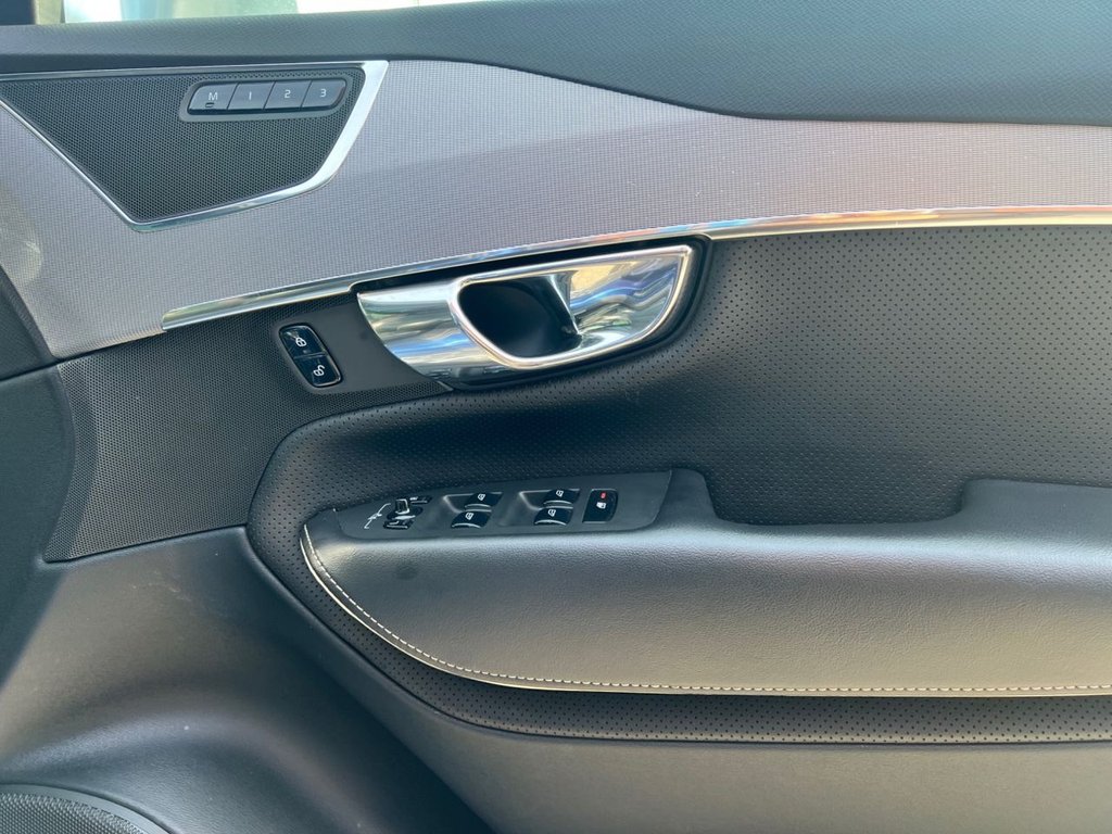 Used Volvo XC90 2015 for sale - 77952879: Photo 22