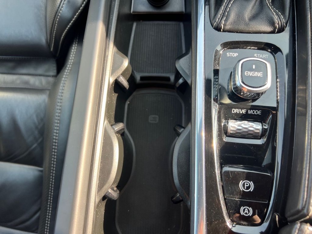 Used Volvo XC90 2015 for sale - 77952879: Photo 32