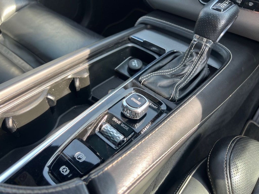 Used Volvo XC90 2015 for sale - 77952879: Photo 33