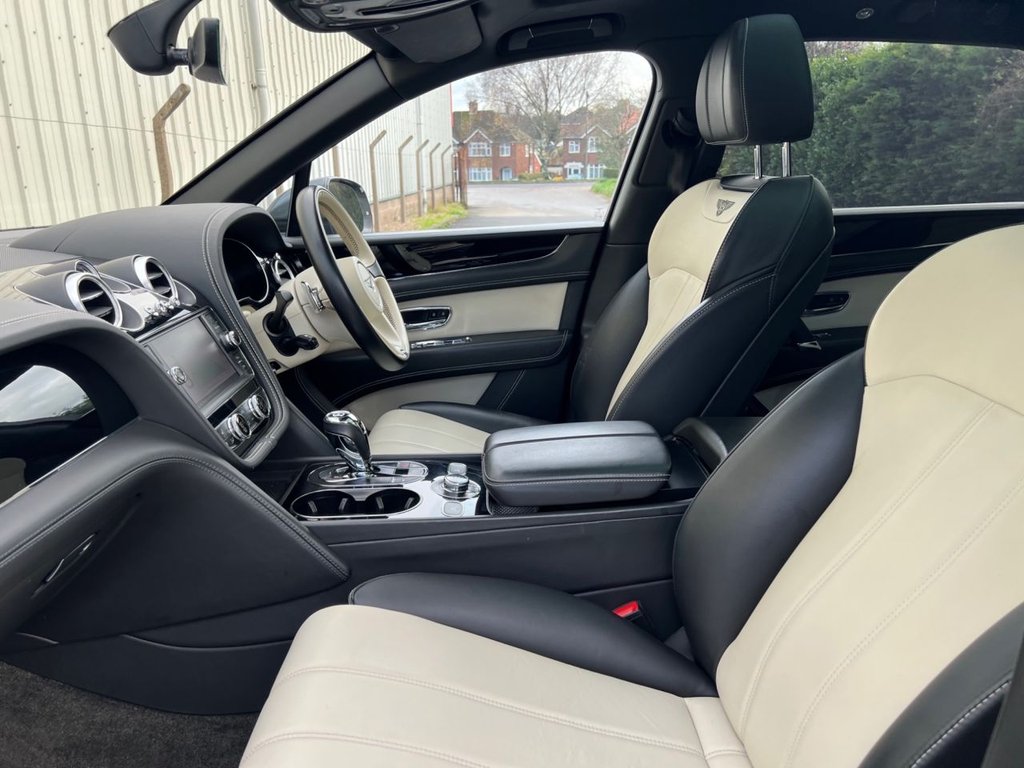 Used Bentley Bentayga 2018 for sale - 76570041: Photo 21
