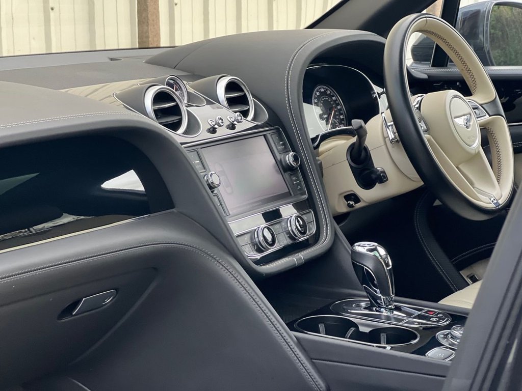 Used Bentley Bentayga 2018 for sale - 76570041: Photo 23