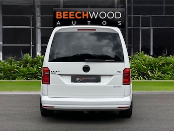 Used Volkswagen Caddy Maxi Life 2016 for sale - 79371101: Photo