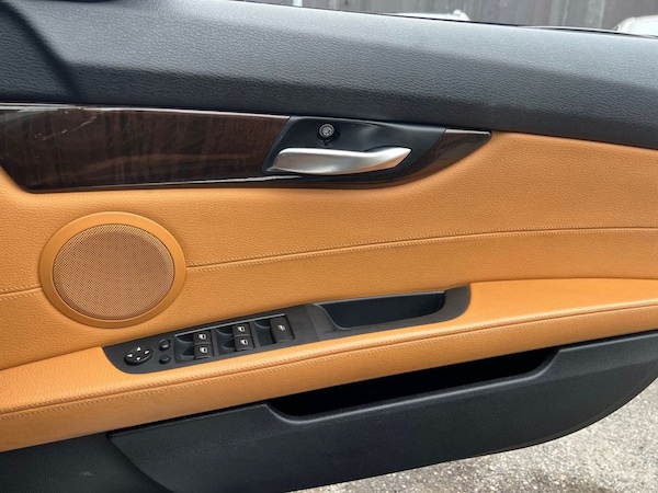 Used BMW Z4 2012 for sale - 76304230: Photo 19