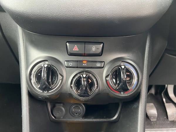 Used Peugeot 208 2014 for sale - 76256631: Photo 17