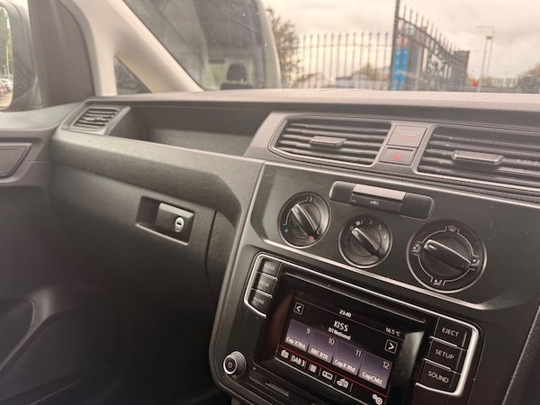 Used Volkswagen Caddy Maxi 2016 for sale - 76173026: Photo 20