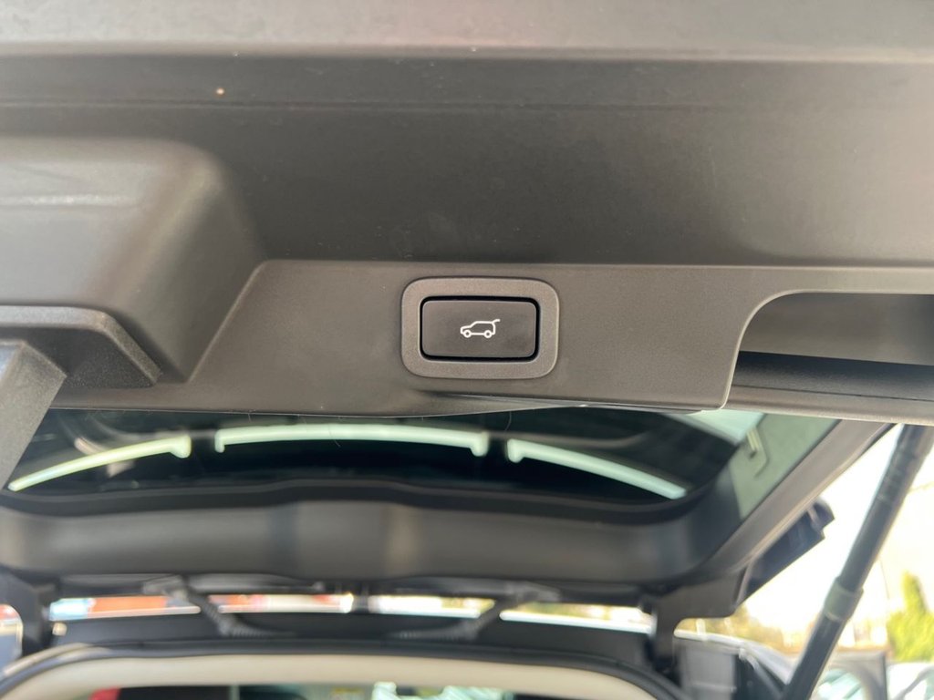 Used Land Rover Range Rover Sport 2018 for sale - 78219317: Photo 15