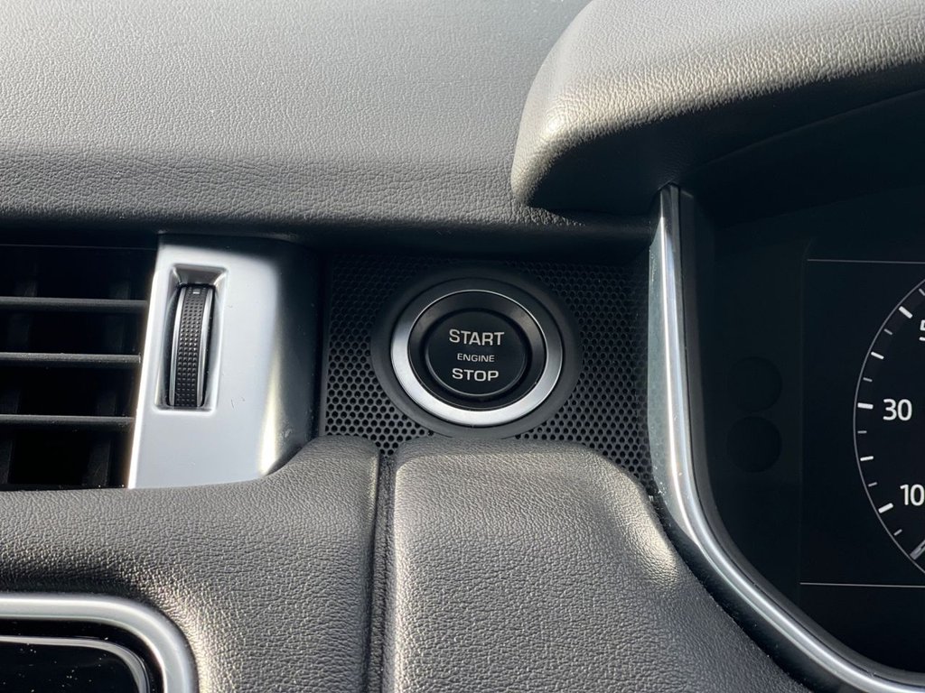 Used Land Rover Range Rover Sport 2018 for sale - 78219317: Photo 9