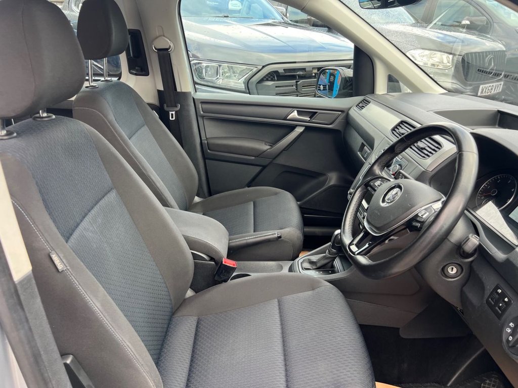 Used Volkswagen Caddy Maxi Life 2018 for sale - 76323285: Photo 16