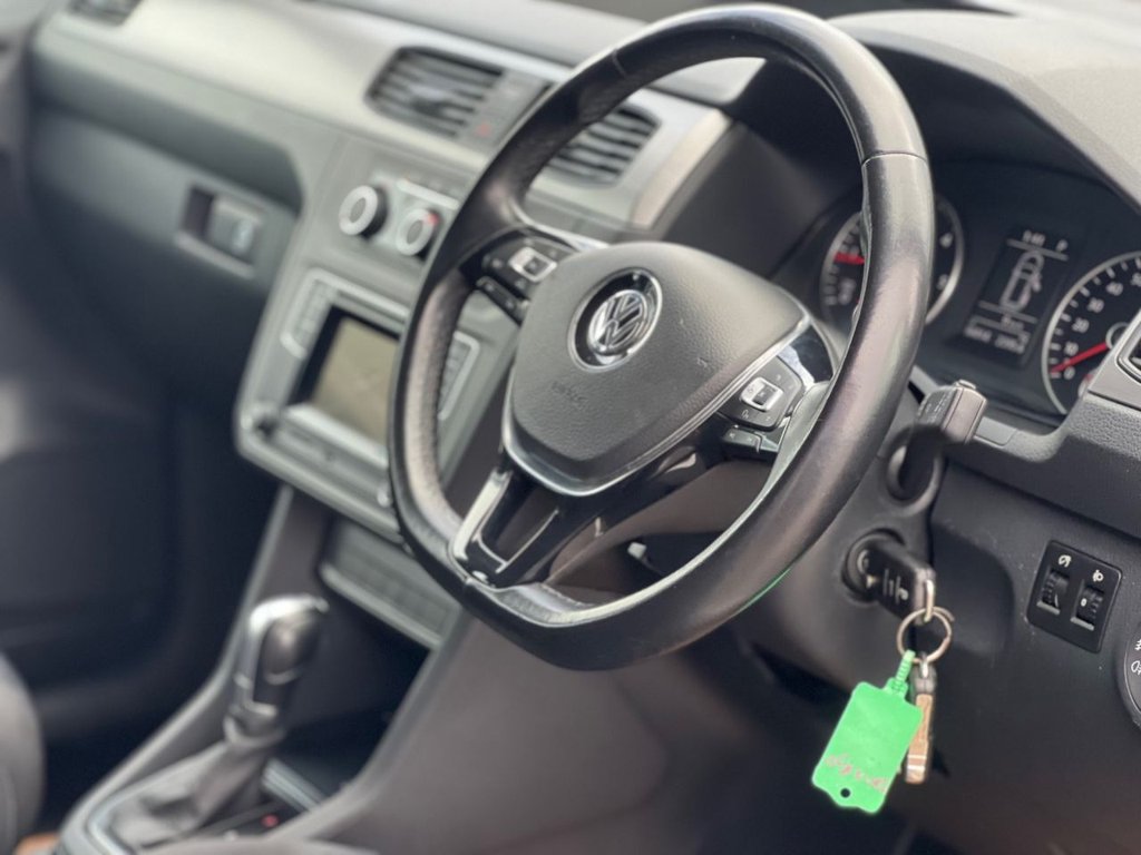 Used Volkswagen Caddy Maxi Life 2018 for sale - 76323285: Photo 18