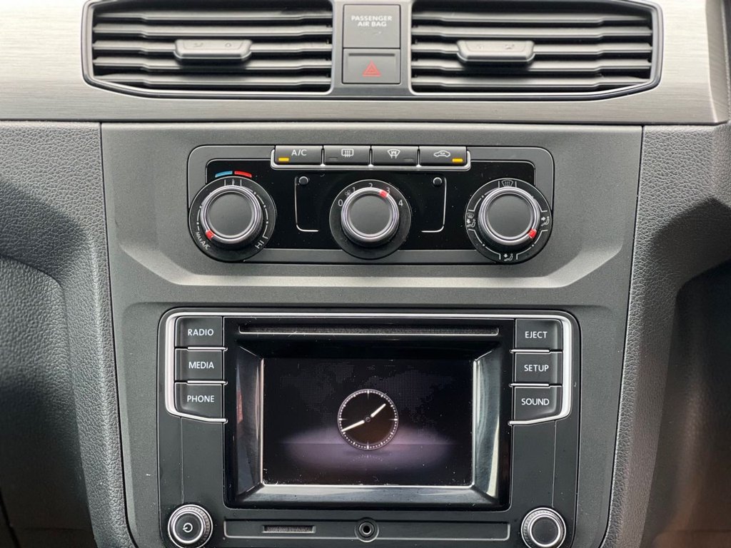 Used Volkswagen Caddy Maxi Life 2018 for sale - 76323285: Photo 21