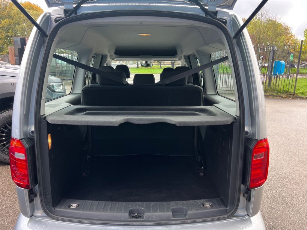 Used Volkswagen Caddy Maxi Life 2018 for sale - 76323285: Photo 8