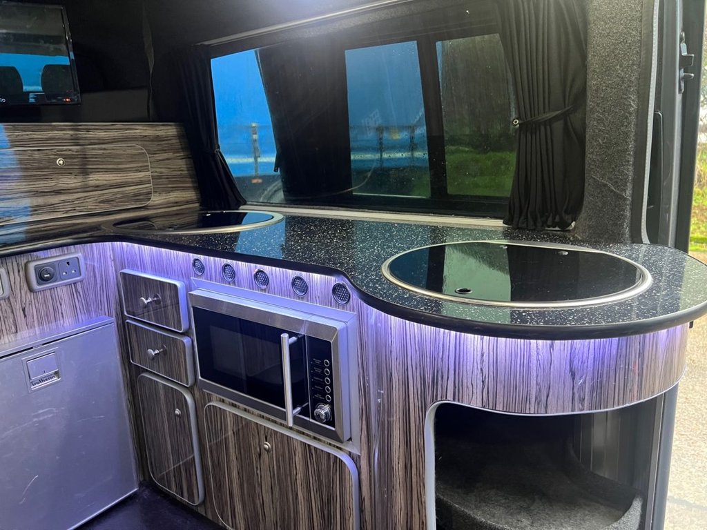 Used Volkswagen Transporter 2015 for sale - 77463777: Photo 12